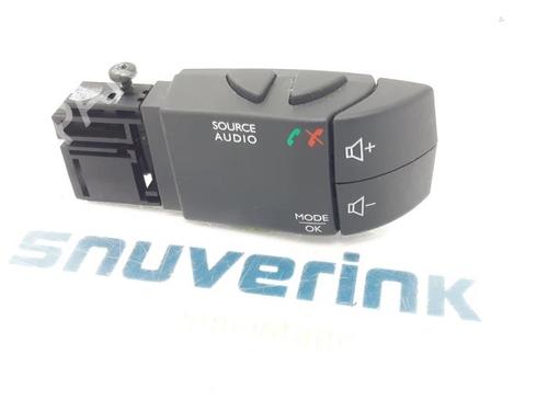 Used Steering wheel controls Steering wheel controls DACIA DUSTER (HS_) 1.2 TCe 125 (125 hp) 40575510 40575510