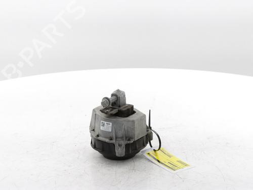 Used Engine mount BMW 3 (G20, G80, G28) 330 e Plug-in-Hybrid (292 hp) 29426499