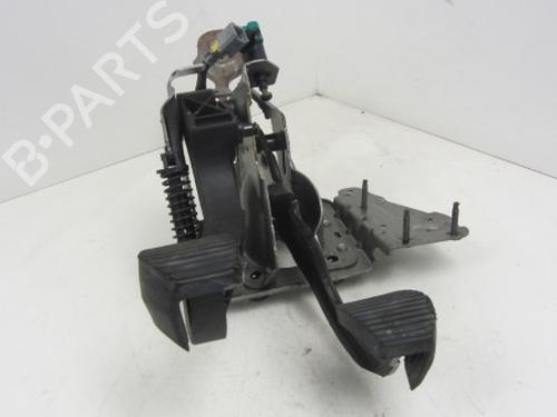 Used Pedal PEUGEOT 308 I (4A_, 4C_) 1.6 16V (120 hp) 21099980