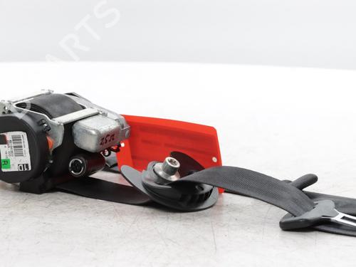front-right-seatbelt-citroen-c4-grand-picasso-ii-da_-de_-2013-34423124 main image