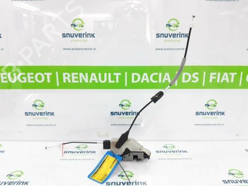 Vergrendeling rechts voor PEUGEOT 2008 I (CU_) 1.2 THP 130 / PureTech 130 (130 hp) 10801606
