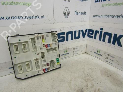 Used Fuse box Fuse box 17027087 17027087