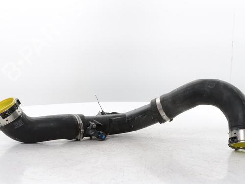 Used Intercooler pipe Intercooler pipe RENAULT MASTER III Van (FV) 2.3 dCi 150 FWD (FV0F, FV03, FV09) (150 hp) 35814825 35814825