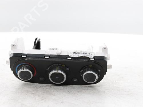 Used Climate control Climate control RENAULT CAPTUR I (J5_, H5_) 1.2 TCe 120 (118 hp) 33846252 33846252