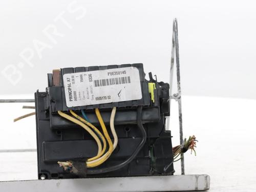 Used Fuse box Fuse box PEUGEOT 207 CC (WD_) 1.6 16V (120 hp) 33846108 33846108
