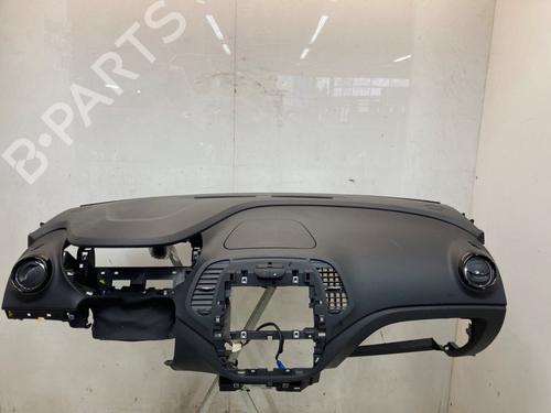 Tableau de bord RENAULT CAPTUR I (J5_, H5_) 1.2 TCe 120 (120 hp) 31960112