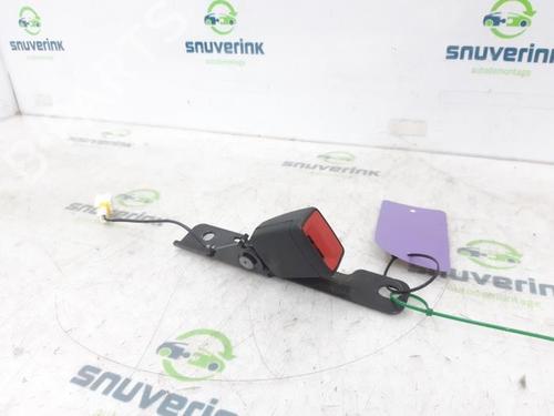 Used Seat buckle Seat buckle FIAT 500e (332_) Elektro 3+1 (FA1) (118 hp) 40582106 40582106