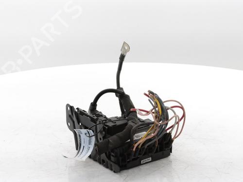 Fuse box PEUGEOT 3008 II SUV (MC_, MR_, MJ_, M4_) 1.2 THP/ PureTech 130 (MRHNSM, MRHNSU, MRHNSJ, MRHNYW,... | BP29241341E1 