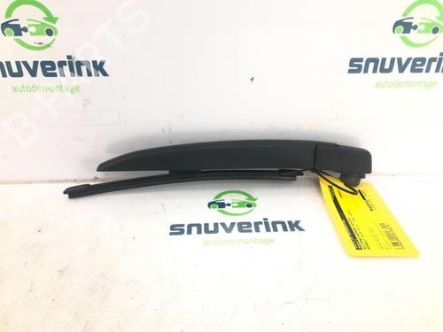 rear-windshield-wiper-arm-renault-clio-iv-bh_-2012-2013-2014-2015-2016-2017-2018-2019-2020-2021-40573069 main image