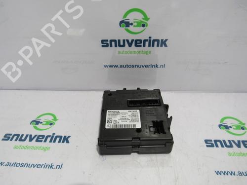 Used Electronic module RENAULT ZOE Hatchback Van (BFM_) Electric (BFMF) (109 hp) 10803560