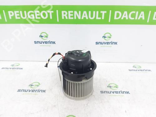 Used Heater blower motor PEUGEOT 2008 II (UD_, US_, UY_, UJ_, UR_, UC_) e-2008 (UKZKWZ) (156 hp) 24841324