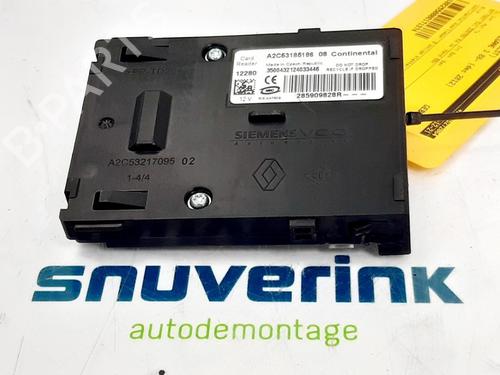 Card reader RENAULT MEGANE III Grandtour (KZ0/1) 1.5 dCi (KZ09, KZ0D, KZ1G, KZ29, KZ14, KZ1W, KZ10, KZ1F,... (110 hp) 10804099