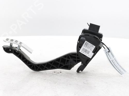 Pedal Pedal PEUGEOT 2008 I (CU_) 1.6 VTi (120 hp) 33846298 33846298