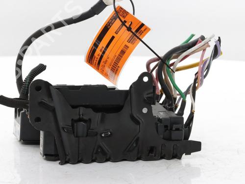Fuse box CITROËN C4 Picasso II 1.2 THP 130 | BP38545008E1  - Image 8