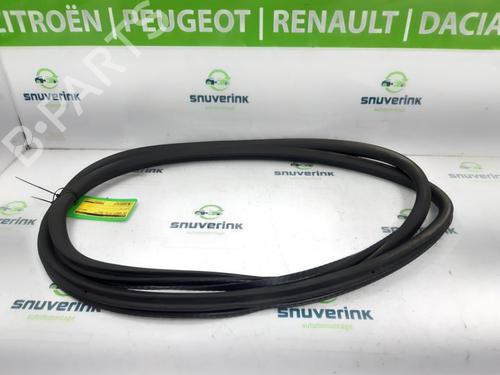 Used Rubber door seal OPEL GRANDLAND / GRANDLAND X (A18, P1UO) 1.2 (75) (131 hp) 18413983