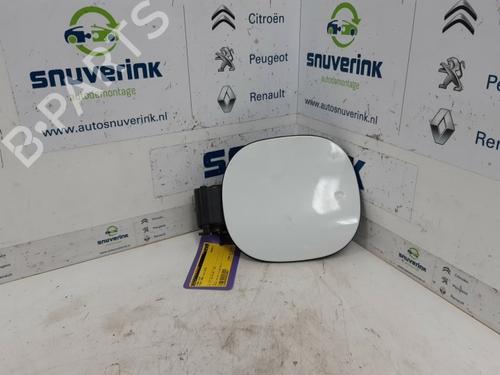 Used Fuel flap FIAT 500X (334_) 1.4 (334AXC1B, 334AXC11) (140 hp) 10800177