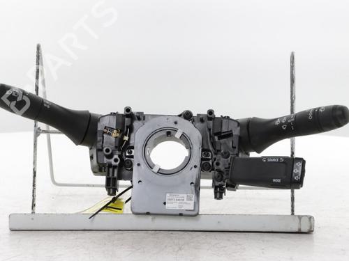 Used Steering column stalk Steering column stalk RENAULT CLIO V (B7_) 1.5 Blue dCi 100 (B7AD) (101 hp) 33845946 33845946
