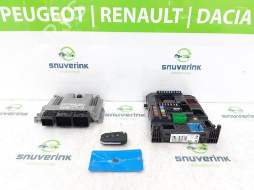 Used Engine control unit (ECU) PEUGEOT 208 I (CA_, CC_) 1.4 VTi (95 hp) 10807264