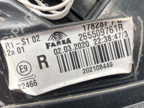 right-taillight-renault-clio-v-b7_-2019-40543236 main image