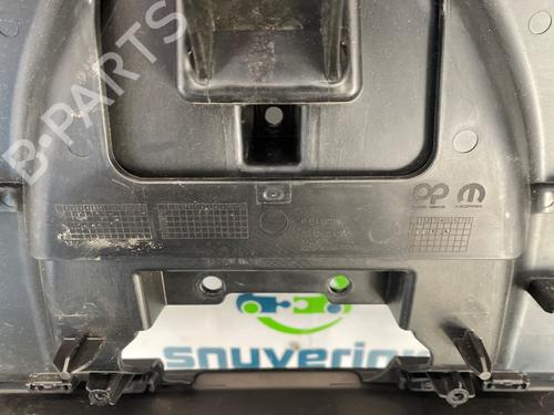 Grille PEUGEOT 3008 III (KA_, KB_, KC_) e-210 (KCZKZX) | BP29827881C40