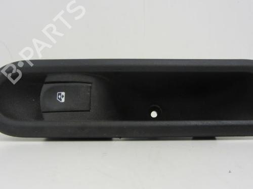 Used Switch Switch RENAULT CLIO III (BR0/1, CR0/1) 1.5 dCi (75 hp) 40594932 40594932