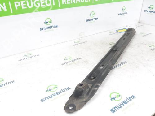 Support PEUGEOT PARTNER Box Body/MPV 1.6 HDi | BP21112177C155