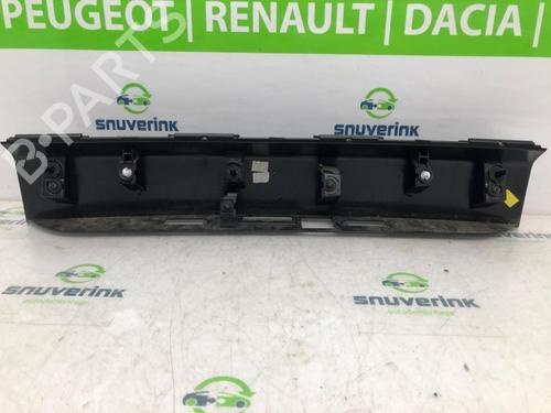 Tailgate trim PEUGEOT 2008 II (UD_, US_, UY_, UJ_, UR_, UC_) 1.2 PureTech 130 (USHNS, URHNS) | BP19147979C151 