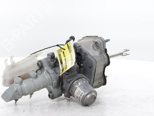 Brake master cylinder RENAULT ZOE (BFM_) ZOE | BP33845981M77 - Image 9