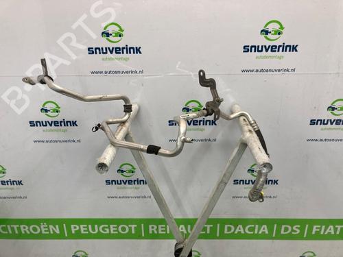 ac-rr-renault-trafic-iii-van-fg_-2014-23120769 main image