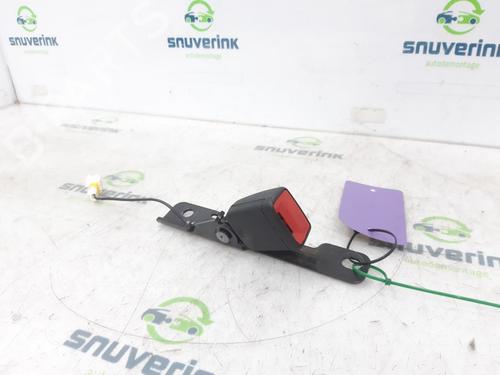 Used Seat buckle FIAT 500e (332_) Elektro 3+1 (FA1) (118 hp) 21195240