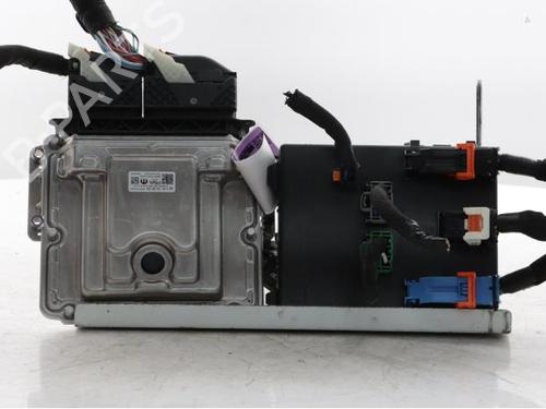 Used Engine control unit (ECU) Engine control unit (ECU) FIAT GRANDE PANDA (328) 1.2 Mild Hybrid (325) (110 hp) 33874546 33874546