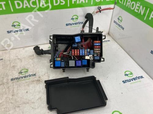 Fuse box RENAULT TRAFIC III Van (FG_) 1.6 dCi 125 (FGMH) | BP40581719E1 - Image 2