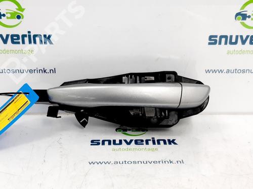 Used Rear left exterior door handle Rear left exterior door handle PEUGEOT 308 SW II (LC_, LJ_, LR_, LX_, L4_) 1.6 BlueHDi 120 (120 hp) 10805225 10805225