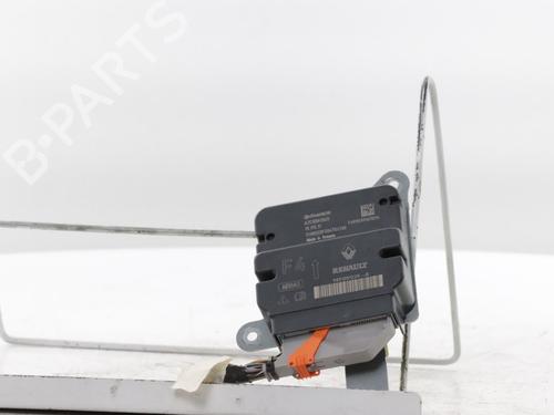 Used ECU airbags RENAULT CAPTUR I (J5_, H5_) 0.9 TCe 90 (90 hp) 31592332