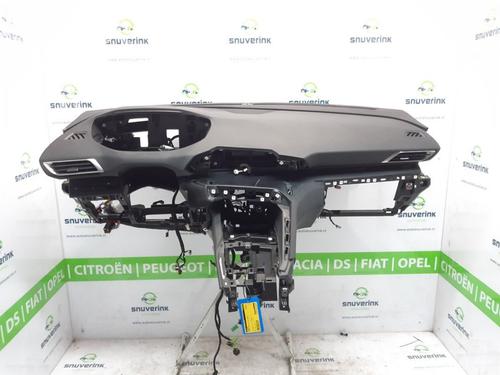 Used Dashboard Dashboard 18028519 18028519