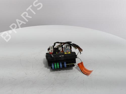 Boîte à Fusibles CITROËN C3 II (SC_) 1.6 HDi (92 hp) 28521397