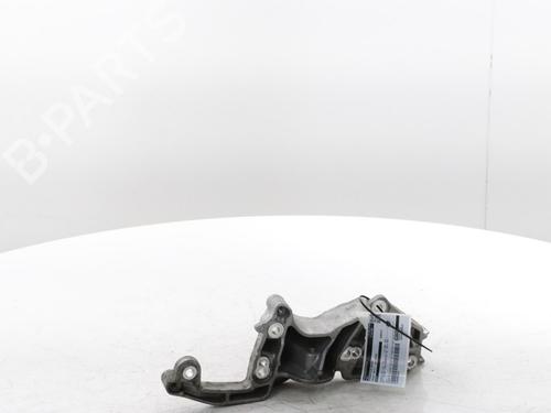 Support PEUGEOT 308 III (FB_, FH_, FP_, F3_, FM_) PureTech 110 (FPHNPL) | BP29640851C155 