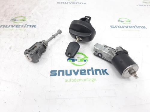 Used Ignition barrel Ignition barrel CITROËN C4 CACTUS 1.2 VTi 82 (82 hp) 40577983 40577983