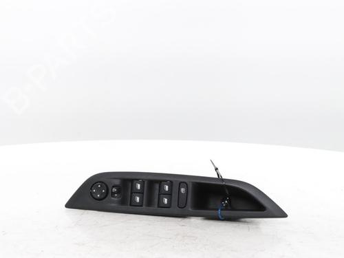 Used Switch PEUGEOT 208 II (UB_, UP_, UW_, UJ_) 1.2 PureTech 100 (101 hp) 30186926