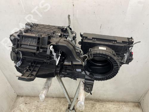 Used Heater matrix box Heater matrix box FORD KUGA III (DFK) 2.5 Duratec PHEV (242 hp) 40048609 40048609