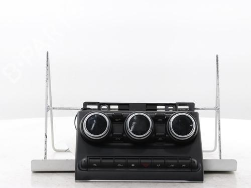 climate-control-renault-arkana-i-lcm_-ldn_-2019-33696644 main image