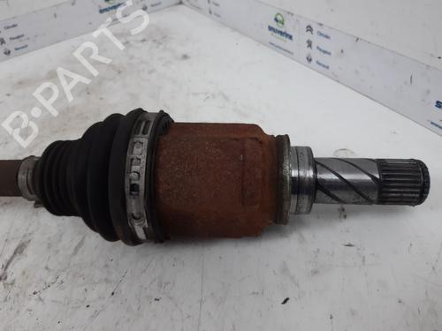 Left rear driveshaft RENAULT TWINGO III (BCM_, BCA_) 1.0 SCe 70 | BP10795265M40 