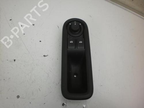 switch-renault-twingo-ii-cn0_-15-dci-90-254009494r-e29473-2007-10784544 main image