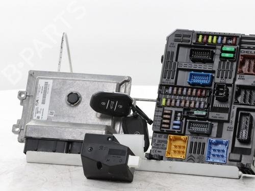 Motorstyringsenhet OPEL CORSA F (P2JO) CORSA-e (68) (136 hp) 30758096