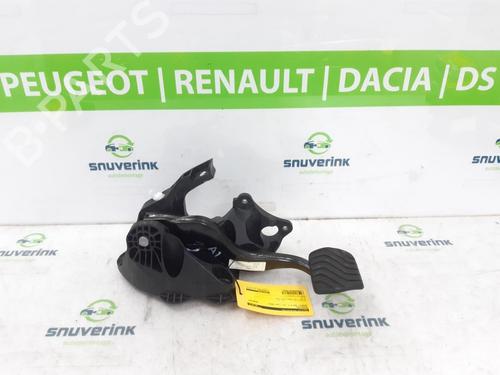 Used Break pedal RENAULT MEGANE E-TECH SUV EV60 (BNJ1) (218 hp) 19060366