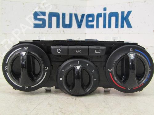 Used Climate control Climate control 13323234 13323234