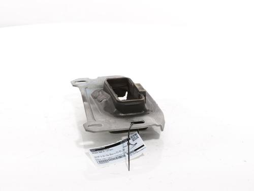 Gearbox mount PEUGEOT 3008 II SUV (MC_, MR_, MJ_, M4_) Hybrid | BP27093315M88 
