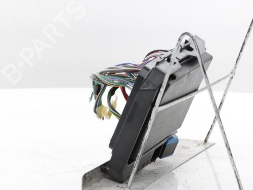 Fuse box DACIA SANDERO III 1.0 TCe 90 | BP38264193E1 - Image 3