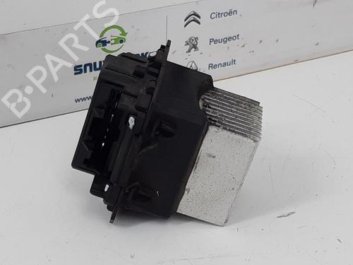 Used Heater resistor RENAULT MEGANE III Grandtour (KZ0/1) 1.5 dCi (KZ09, KZ0D, KZ1G, KZ29, KZ14, KZ1W, KZ10, KZ1F,... (110 hp) 24163538