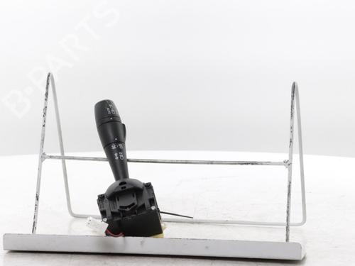 Used Headlight switch RENAULT CAPTUR I (J5_, H5_) 0.9 TCe 90 (90 hp) 31592348